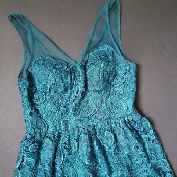 Adrianna Papell Green Lace Cocktail Dress - Picture 3 of 10